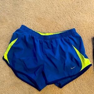 Nike women’s shorts
